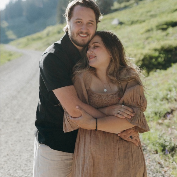 Meet your Posher, Mikaela - Picture 5 of 7